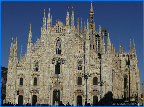 собор-Дуомо-Duomo-di-Milano-3