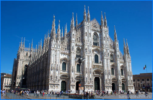 собор-Дуомо-Duomo-di-Milano
